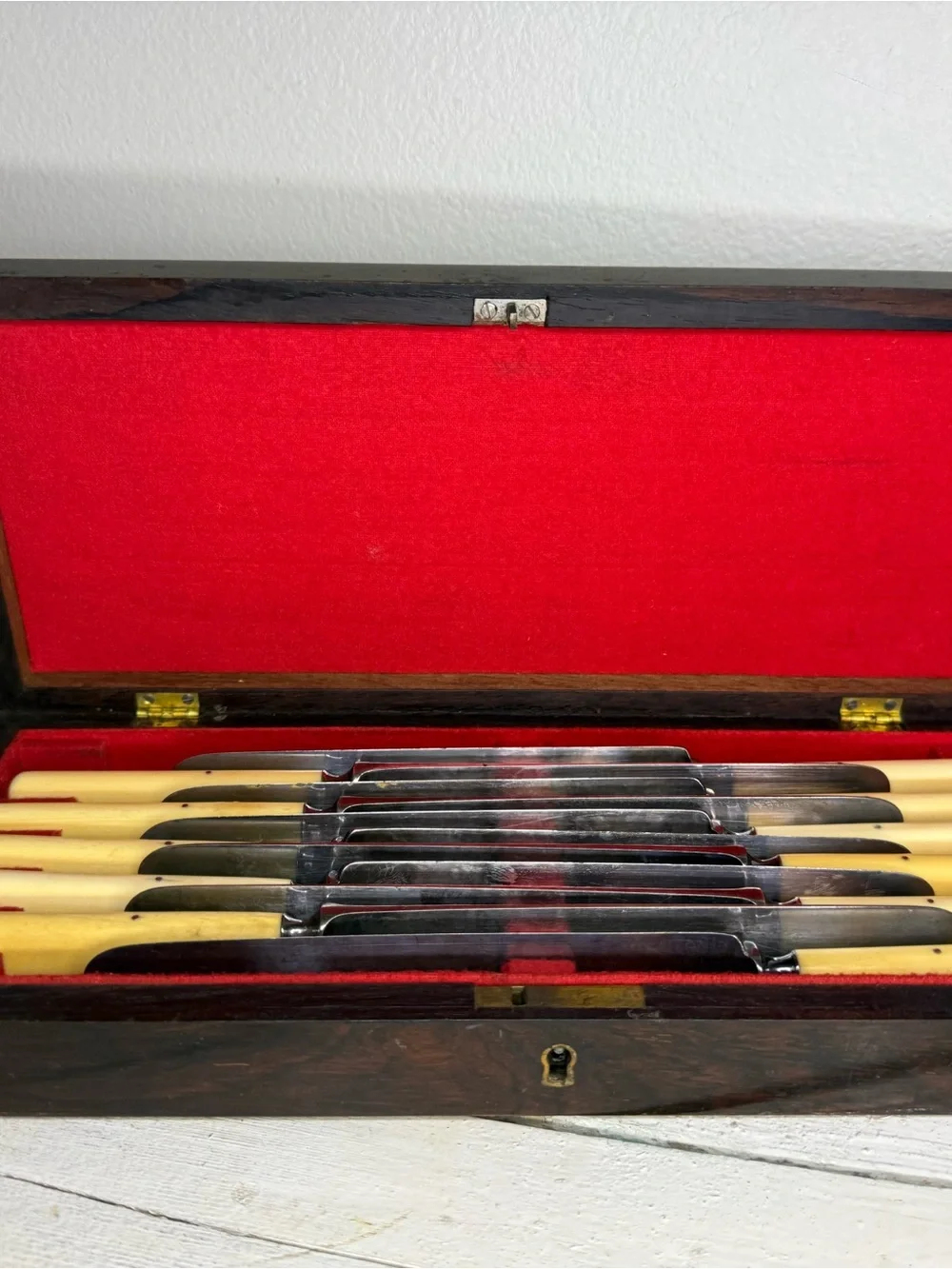 Vintage British Boxed Butter Knives with Butterscotch Bakelite Handles, Art Deco